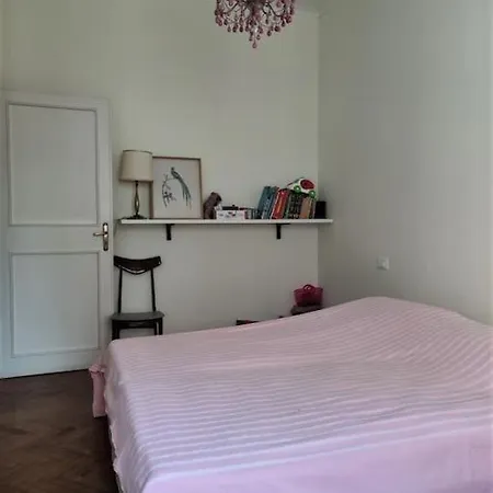 Casa Rosa - 3 Bdrms - 5 Mins Walk From The *