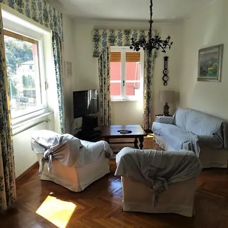 Casa Rosa - 3 Bdrms - 5 Mins Walk From The